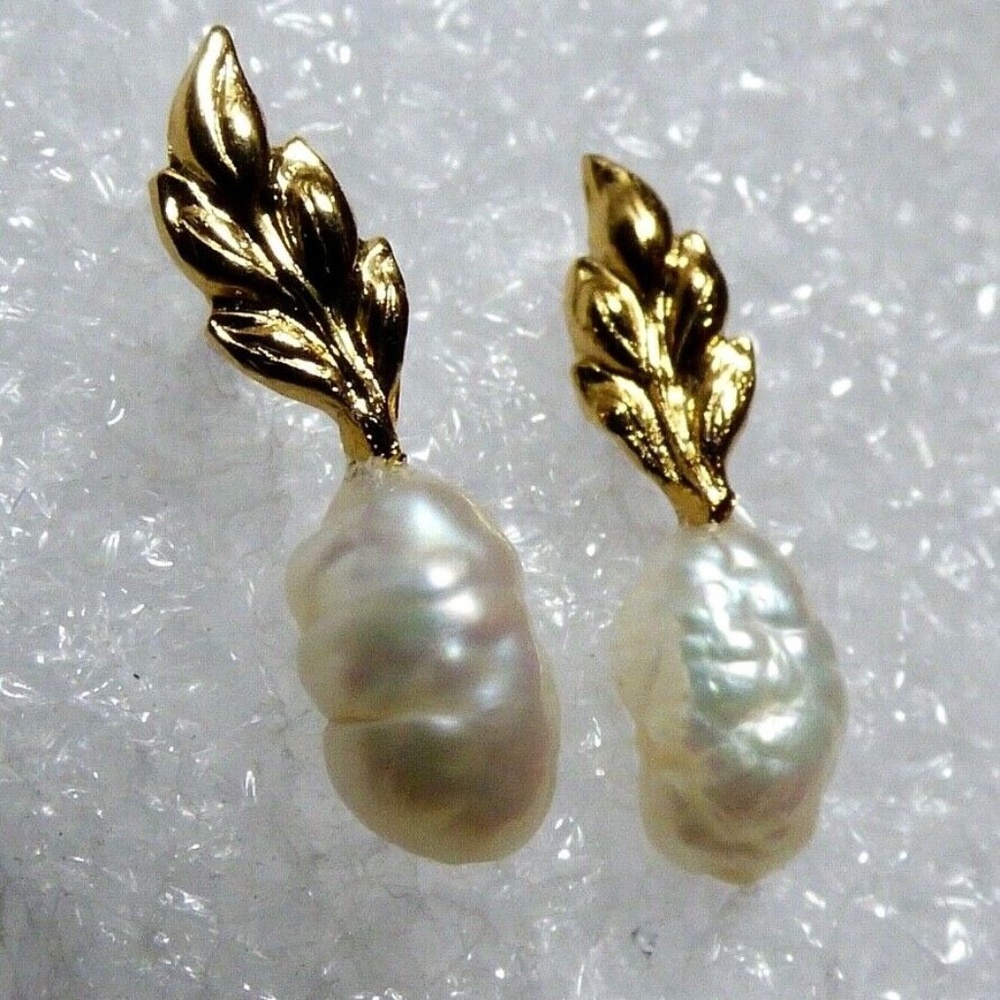 Gold Tone Metal Leaf White Rice Pearl drop earrings